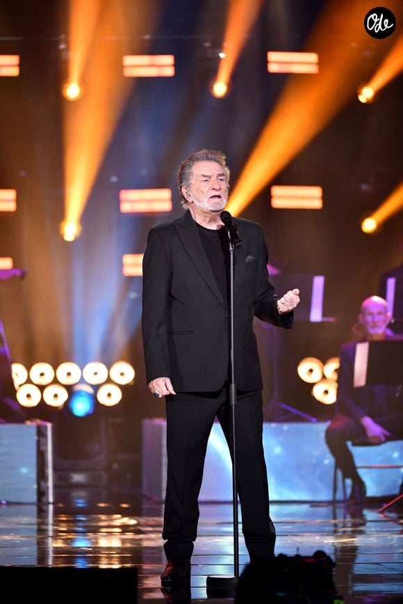 Exclusif - Eddy Mitchell - Enregistrement de l'émission "Un soir à Monaco avec Laurent Gerra" sur la scène de la salle des Etoiles du Monte-Carlo Sporting à Monaco, diffusée le 18 décembre 2021 à 21h05. Le 7 décembre 2021. 
© Bruno Bebert / Bestimage