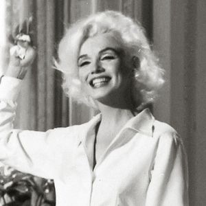 Marilyn Monroe a rendu son dernier souffle dans sa maison de Brentwood, son unique acquisition immobilière.

Archives - People Divers - Marilyn Monroe, "Gentlemen Prefer Blondes"