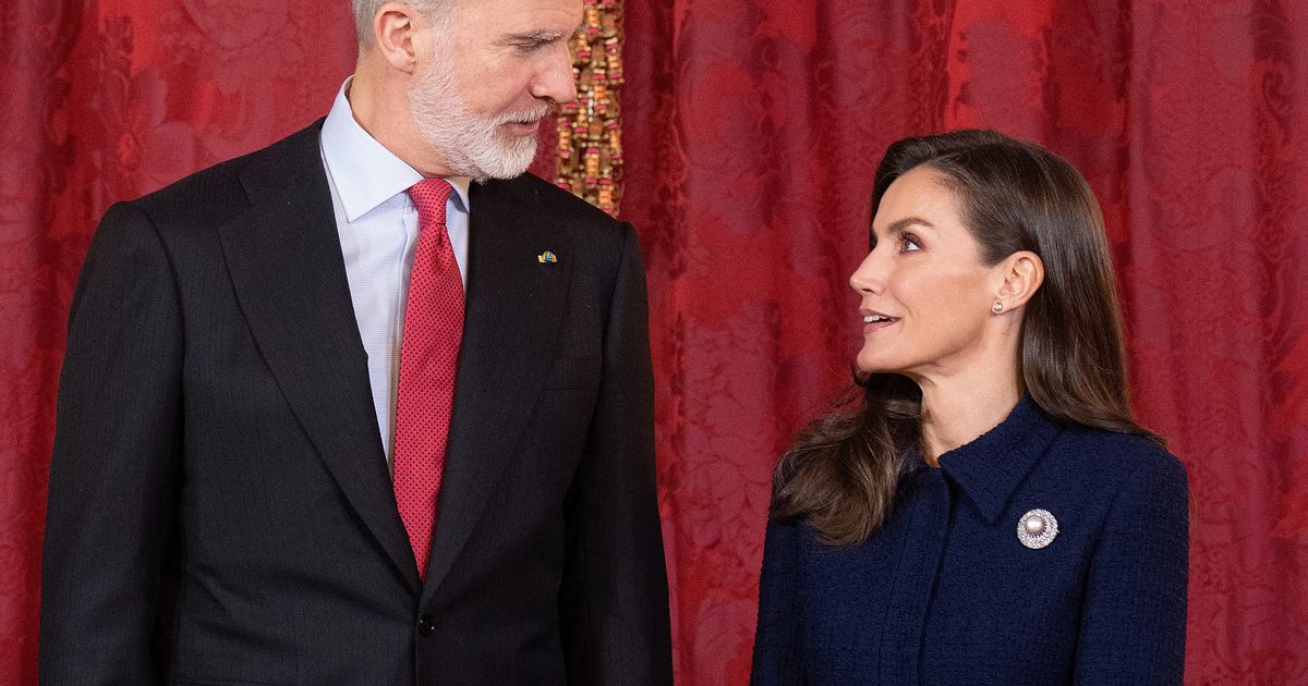 Pourquoi la reine Letizia d’Espagne fait grève un jour par an ?