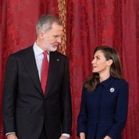 Pourquoi la reine Letizia d’Espagne fait grève un jour par an ?