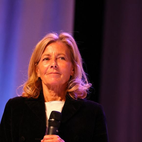 "Soutien absolu à Olivier Nora qui a dirigé les Éditions Grasset avec une immense honnêteté et un très grand courage, défendant ses auteurs jusqu au bout. Son engagement, son intelligence, sa fidélité, ont fait de lui un phare de notre monde culturel. Son départ est une catastrophe"

Le 2 octobre 2025, Dinard, Bretagne, France : CLAIRE CHAZAL lors de la cérémonie d'ouverture du 36ème Festival du Film Britannique et Irlandais de Dinard, France (Credit Image : © Mickael Chavet/ZUMA Press Wire)