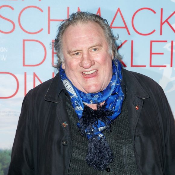 Gérard Depardieu est de nouveau attendu devant la  justice. 

Gérard Depardieu à la première du film "The Taste of Small Things" à Berlin 
©Backgrid UK/ Bestimage