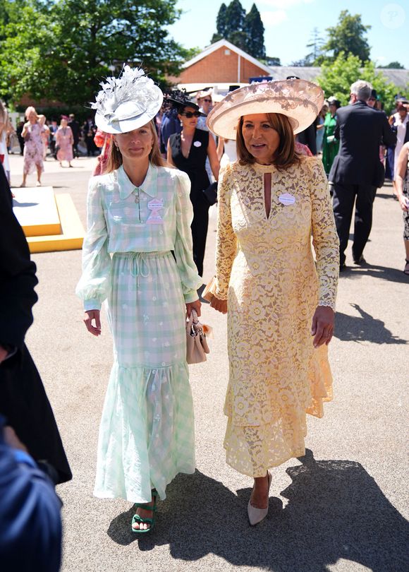 Alizee Thevenet et Carole Middleton le deuxième jour du Royal Ascot à l'hippodrome d'Ascot, Berkshire. Date de la photo : mercredi 18 juin 2025. ... Le Royal Ascot 2025 - Deuxième journée - Crédit photo : PA Photos/ABACA