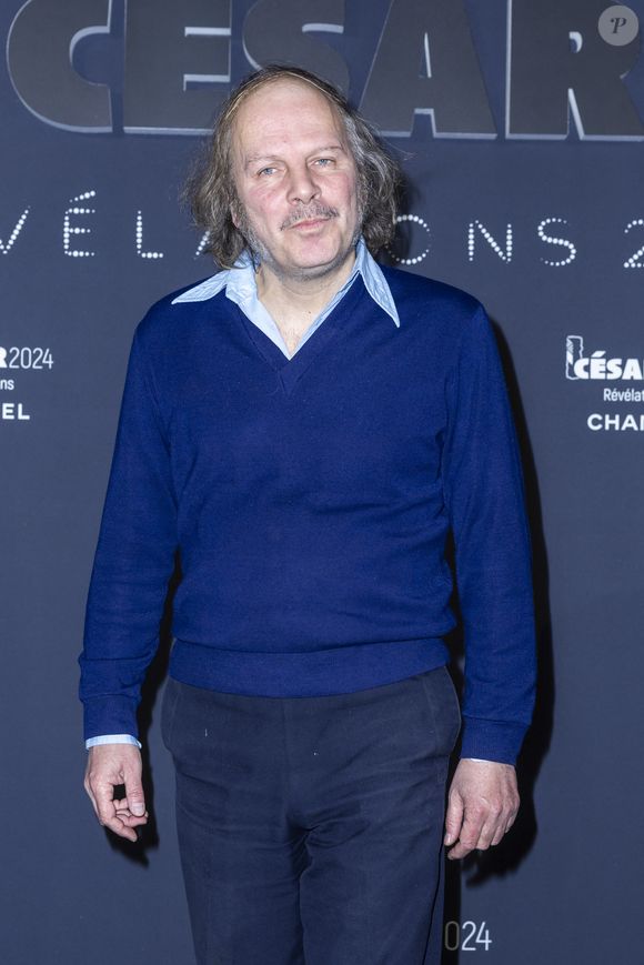 Philippe Katerine au photocall du dîner César Révélations 2024 à L'Élysée Montmartre à Paris le 15 janvier 2024.

© Olivier Borde / Bestimage