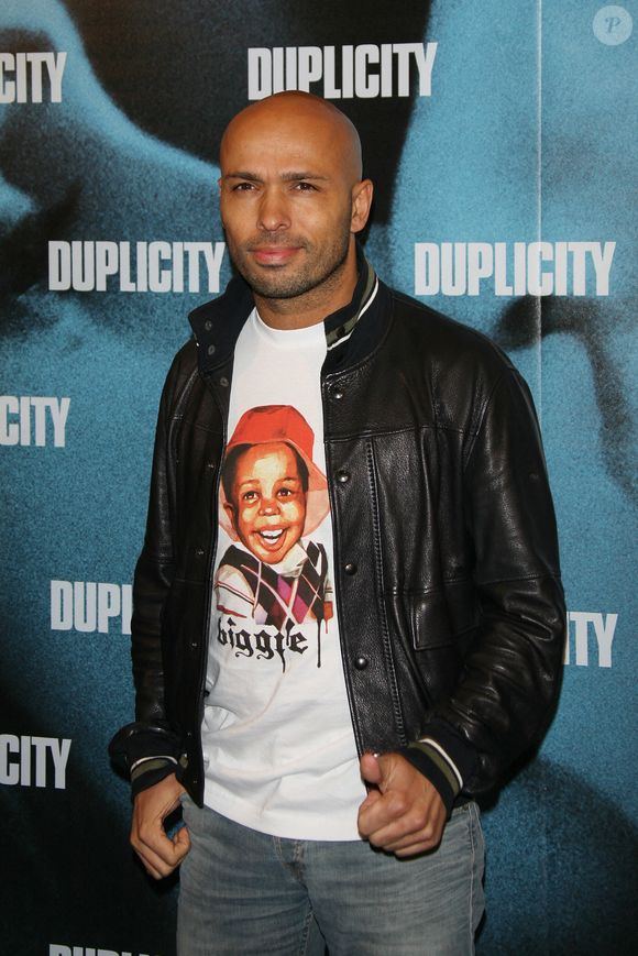 "Ça nous a coûté nos femmes, révélait Éric Judor dans So Film. Pour les gens qui vivaient avec nous, c’était infernal"

Eric Judor arrive à la première française de 'Duplicity' au Gaumont Marignan à Paris, France le 12 mars 2009. Photo by Denis Guignebourg/ABACAPRESS.COM