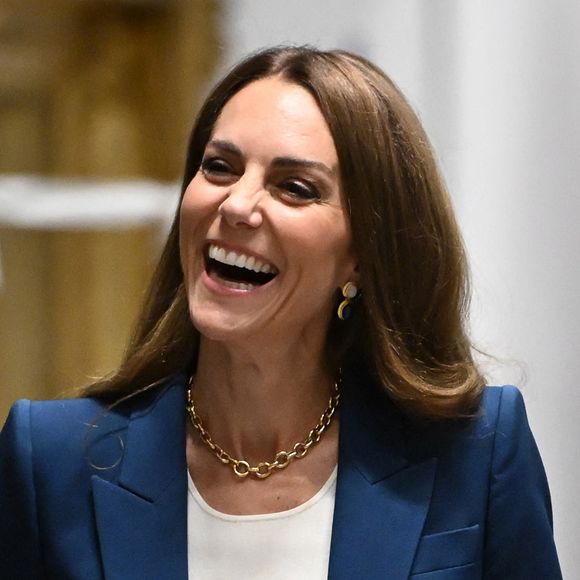 Kate Middleton était à Londres

Catherine Kate Middleton, princesse de Galles, est en visite à la V&A East Storehouse à Londres

© Eddie Mulholland / Pool / Burton via Bestimage