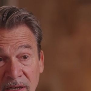 Lucide mais optimiste, l’artiste préfère savourer chaque instant et avancer avec le sourire. 

Capture d'écran de l'émission "Sept à Huit" diffusée le 31 août 2025.