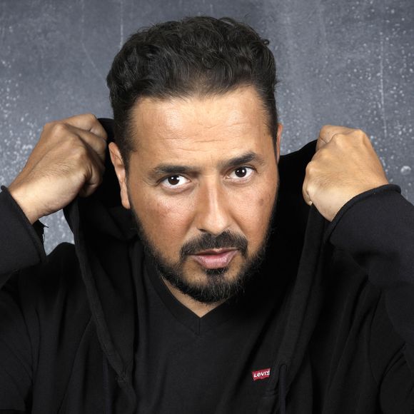 Après de nouveaux examens et un rendez-vous à venir avec un urologue, une opération devrait avoir lieu. 

Portrait de Moundir lors de l'enregistrement de l'émission "Chez Jordan de Luxe" à Paris le 6 septembre 2023.

© Cédric Perrin / Bestimage