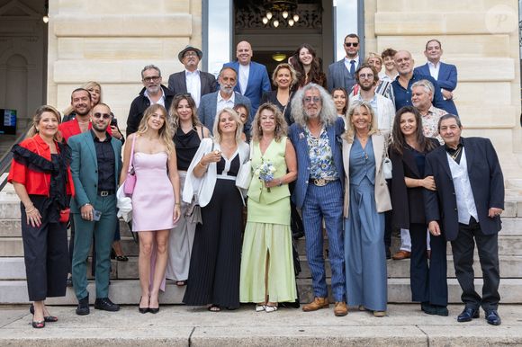 Exclusif - Djamel Bentenah et sa femme Severine Bauw, Caroline Margeridon - Mariage de Djamel Bentenah (acheteur dans l'émission Affaire Conclue) avec Severine Bauw à la mairie de Colombes le 21 juin 2025.