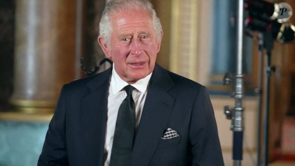 Mais pour cette fin d'année, le roi a décidé de le faire dans une chapelle symbolique

Capture d'écran du roi Charles III d'Angleterre lors de son premier discours à la Nation et au Commonwealth depuis le palais de Buckingham à Londres. Le 9 septembre 2022