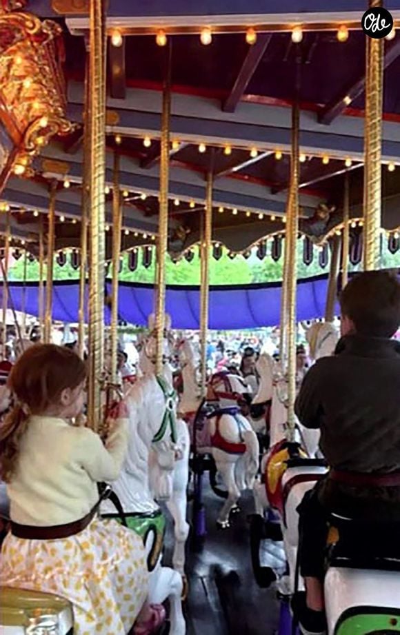 Le prince Harry révèle que Space Mountain est son attraction préférée dans les parcs d'attractions – grâce à la princesse Diana –, lors de son apparition avec son épouse Meghan Markle dans l'émission spéciale d'ABC célébrant le 70e anniversaire de Disneyland. Photo par Backgrid UK/ Bestimage