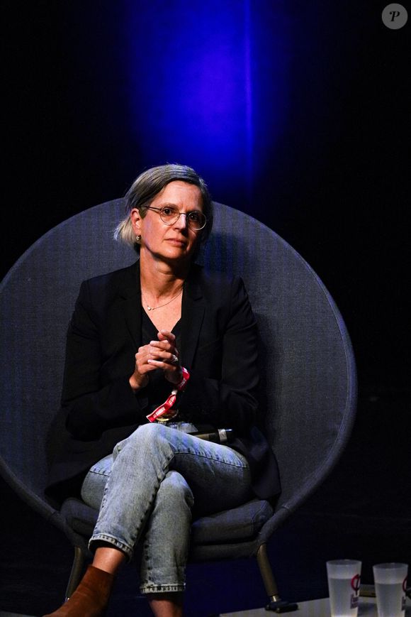 Sandrine Rousseau participe au temps fort « Pesticides, alimentation, environnement : l’ère des maladies politiques ? » lors des AMFIS à Châteauneuf sur Isère le 21 août 2025. © Sandrine Thesillat/PsNewz/Bestimage