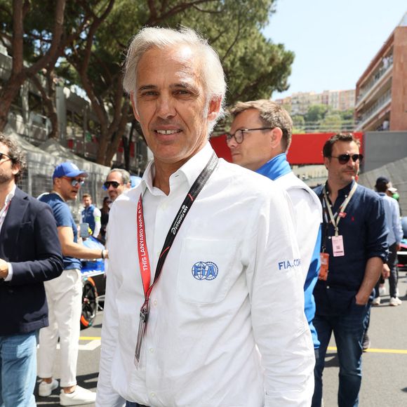 Paul Belmondo pose le long de la grille de départ lors de l'E-Prix Monaco, 7ème meeting du Championnat du Monde de Formule E ABB FIA 2022-23 à Monaco, le 6 mai 2023. Photo Marco Piovanotto/Abaca