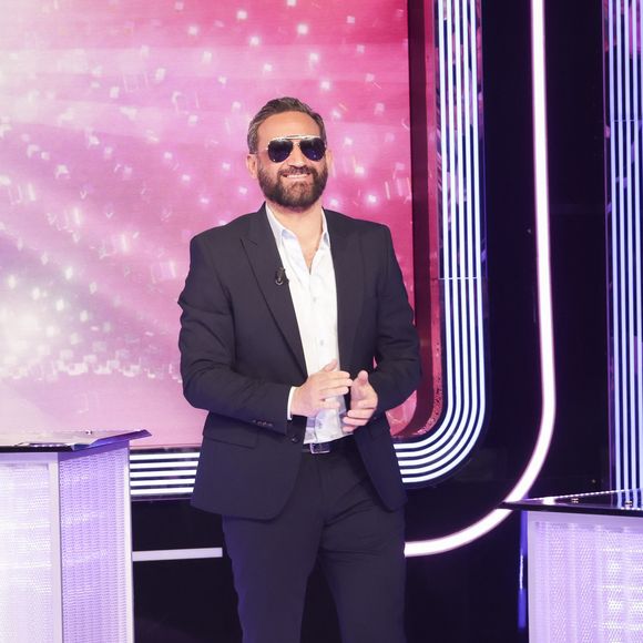 Exclusif - Cyril Hanouna, sur le plateau de l’émission « TPMP » présentée par C.Hanouna et diffusée en direct sur Youtube et sur toutes les box (SFR, FREE, MyCanal etc), Paris, France, le 04 mars 2025. © Jack Tribeca / Bestimage