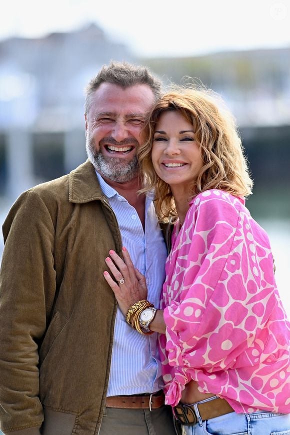 Après leur séparation, le complice d'Ingrid Chauvin dans "Demain nous appartient" a trouvé l'amour sur le plateau de la série...

Ingrid Chauvin, Alexandre Brasseur assistent au photocall "Demain Nous Appartient" lors du 25ème Festival de la Fiction de La Rochelle le 16 septembre 2023 à La Rochelle, France. Photo par Franck Castel/ABACAPRESS.COM