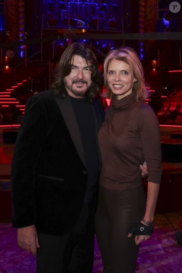 Stéphane Rolland, Sylvie Tellier, lors de la représentation pour Les Pièces Jaunes du Cirque Bouglione au Cirque d'Hiver organisée par le couturier Stéphane Rolland, Paris, France, le 10 janvier 2026. © Jack Tribeca / Bestimage