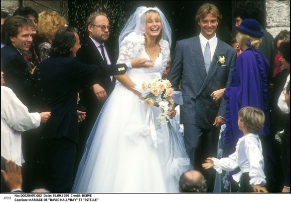 Archives - Mariage de David Hallyday et Estelle Lefébure le 15 septembre 1989

AGENCE / BESTIMAGE