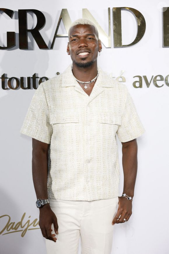 Paul Pogba, Maria Zulay Pogba Salaues arrivent à l'Hôtel Carlton Beach pour assister au Grand Diner-Dadju avant le 78ème Festival de Cannes annuel le 17 mai 2025 à Cannes, France. Photo by Marco Piovanotto/ABACAPRESS.COM