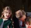 Surtout financièrement ! 
India Casiraghi, Andrea Casiraghi et Maximilian Casiraghi - La famille princière de Monaco au balcon du palais, à l'occasion de la Fête Nationale de Monaco, le 19 novembre 2024. © Jacovides-Bebert/Bestimage