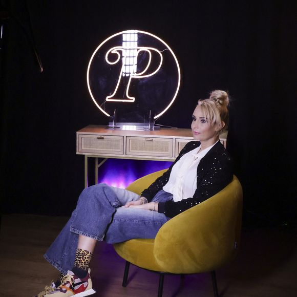 Élodie Gossuin dans En privé avec, dans les locaux de Webedia