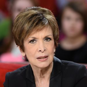 Catherine Laborde - Enregistrement de l'émission "Vivement Dimanche" à Paris le 10 février 2016 et qui sera diffusée le 14 février 2016.  © Coadic Guirec/Bestimage