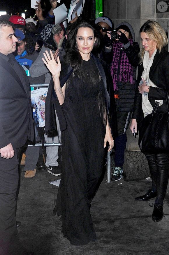 Angelina Jolie arrive à la soirée "National Board Of Review Awards Gala" à New York le 10 janvier 2018.