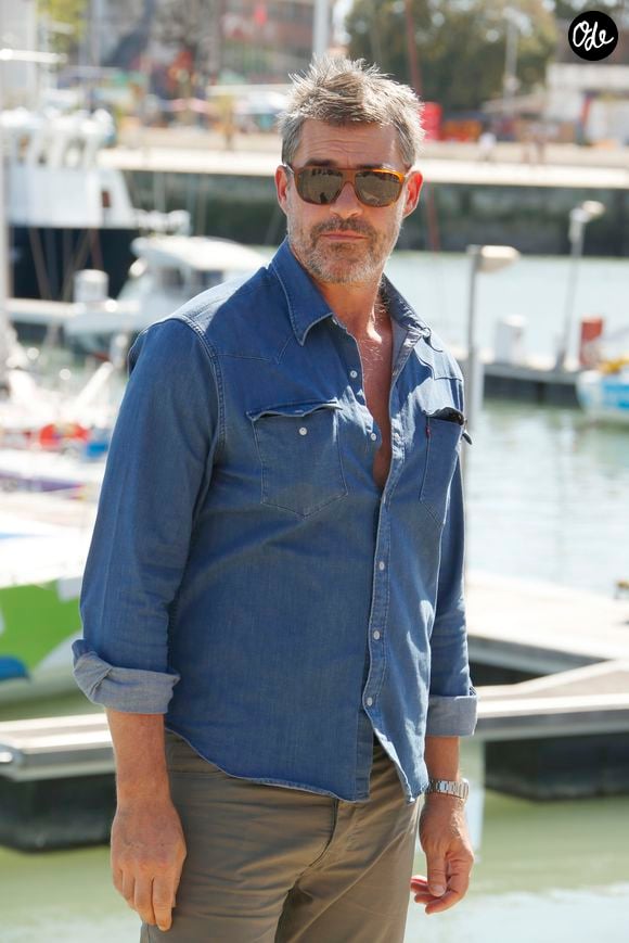 L'acteur est tombé amoureux de l'île à l'âge de 20 ans, après un voyage improvisé à Ajaccio.

Thierry Neuvic lors de la 21ème édition du Festival de la Fiction TV de La Rochelle, le 13 septembre 2019.

© Christophe Aubert via Bestimage