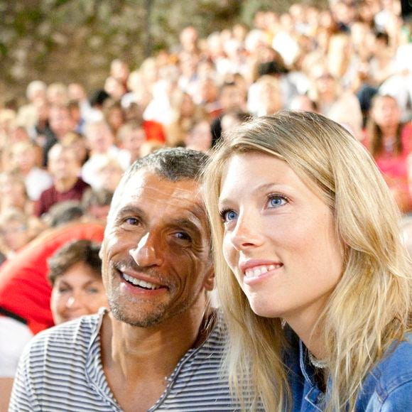 Nagui et Melanie Page pendant le Festival de Ramatuelle 2010 à Ramatuelle, France, le 1er août 2010. Photo by Cyril Bruneau/Festival de Ramatuelle/ABACAPRESS.COM