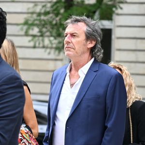 Jean-Luc Reichmann - Arrivées aux obsèques de Nonce Paolini en l'église Saint-Honoré-d'Eylau, 66 bis, avenue Raymond-Poincaré à Paris, France, le 23 juillet 2024.