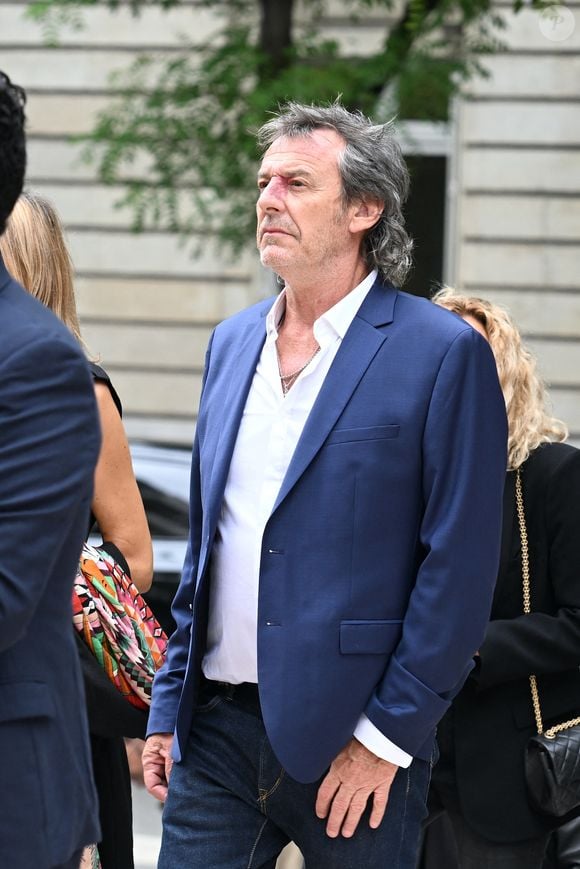 Jean-Luc Reichmann - Arrivées aux obsèques de Nonce Paolini en l'église Saint-Honoré-d'Eylau, 66 bis, avenue Raymond-Poincaré à Paris, France, le 23 juillet 2024.