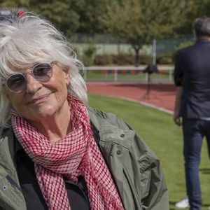 La chanteuse Catherine Lara avant le Match entre VARIETE CLUB DE FRANCE et CHI PSG (HôSpital CHI OFPoissy/Saint-Germain-en-Laye), stade Léo Lagrange à POISSY, le 6 septembre 2020 à POISSY, France. Photo by LoIc Baratoux/ABACAPRESS.COM