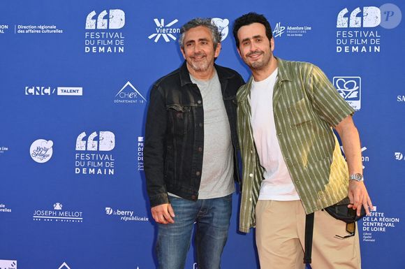 Eric Toledano et Jonathan Cohen arrivent à la cérémonie d'ouverture de la 2ème édition du Festival du film de demain (FDD) qui se tient à Vierzon, France, le 01 juin 2023. Photo par Mireille Ampilhac/ABACAPRESS.COM