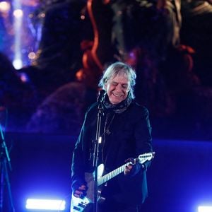 Il évoquait dans En aparté ses périodes difficiles, la solitude et ses excès, mais sans addiction.

Exclusif - Jean-Louis Aubert - Tournage de l'émission "La grande soirée du 31 décembre de Paris" sur la place de la Concorde à Paris, diffusée le 31 décembre sur France 2
©Christophe Clovis / Bestimage