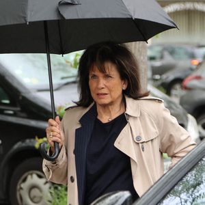 Anne Sinclair lors des obsèques de l'avocat Georges Kiejman au cimetière du Montparnasse à Paris, France, le 12 mai 2023. Photo par Nasser Berzane/ABACAPRESS.COM