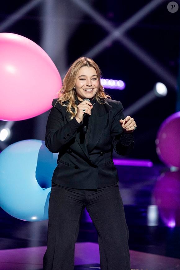 Exclusif - Santa - Enregistrement de l'émission "La fête de la chanson française" à Paris, présentée par L.Thilleman et A.Manoukian, et diffusée le 20 décembre sur France 3
© Pierre Perusseau / Bestimage