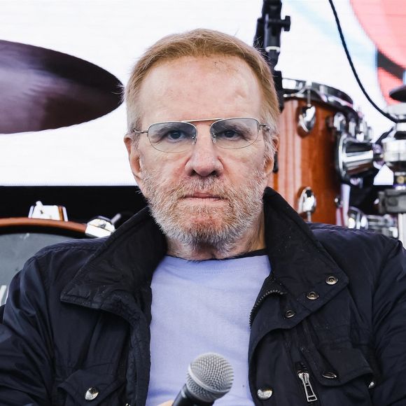 Christophe Lambert a dû passer plusieurs jours à l’hôpital avant une longue rééducation

Christopher Lambert à l'évènement Como Fun à LarioFiere à Erba, près de Côme, le 15 mars 2025.