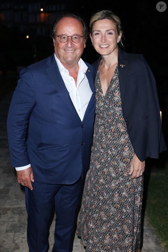 Exclusif - François Hollande et Julie Gayet assistent au Dîner LVMH dans le cadre du 16ème Festival du Film d'Angoulême à Angoulême, le 25 août 2023, France. Photo by Jerome Domine/ABACAPRESS.COM
