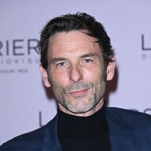 Face à une humanité qui "replongeait avec une allégresse mortifère dans les affres de la guerre", l'acteur a ressenti l'urgence de créer du concret.
Sagamore Stévenin - 28ème cérémonie des Lauriers de l'Audiovisuel au théâtre Marigny à Paris le 20 février 2023. © Coadic Guirec/Bestimage
