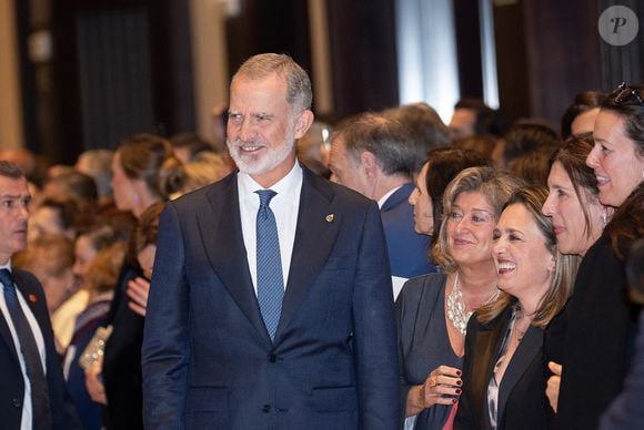 Le roi Felipe VI, la reine Letizia, la princesse héritière Leonor et la princesse Sofia étaient assortis niveau couleur.

Le roi Felipe VI, la reine Letizia, la princesse héritière Leonor et la princesse Sofia assistent au concert de clôture de la 33ème Semaine musicale à Oviedo. Photo by LALO YASKY / BESTIMAGE