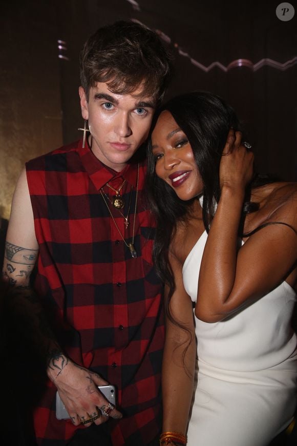 Naomi Campbell et Gabriel-Kane Day-Lewis assistent à la soirée Gold Obsession pour célébrer le partenariat de L'Oréal Paris avec la Fashion Week de Paris le 2 octobre 2016 à Paris, France. Photo Jerome Domine/ABACAPRESS.COM