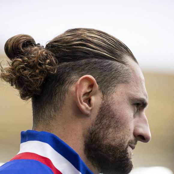 Ce séjour il n'est pas près de l'oublier
Adrien Rabiot en Équipe de France