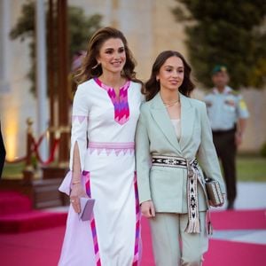 La reine Rania et sa fille la princesse Iman - Photos officielles de la famille royale de Jordanie, à l'occasion des fiançailles de la princesse Iman. Le 6 juillet 2022