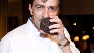 Yannick Alléno : Après 12 ans de succès, son bras droit prend le large et s'explique