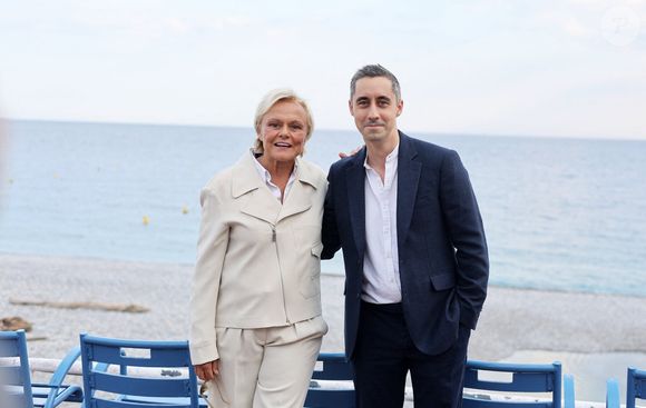 Muriel Robin et Pierre Mazingarde
Photocall du film "La pire mère au monde" réalisé par Pierre Mazingarde lors de la 7e édition du festival Cineroman à Nice le 1er Octobre 2025 © Bebert-Jacovides/Bestimage