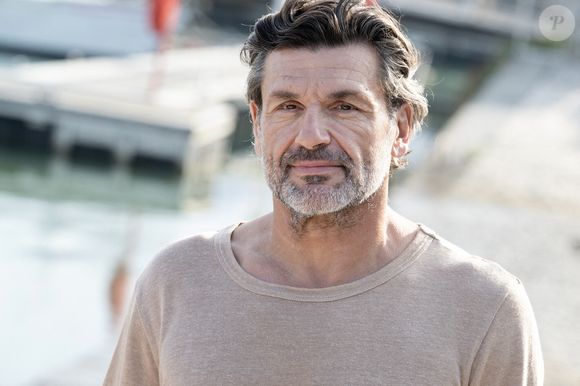 Christophe Herault participe au photocall du Nouveau jour lors du 27ème Festival de la Fiction de La Rochelle le 19 septembre 2025 à La Rochelle, France.Photo by David NIVIERE/ABACAPRESS.COM
