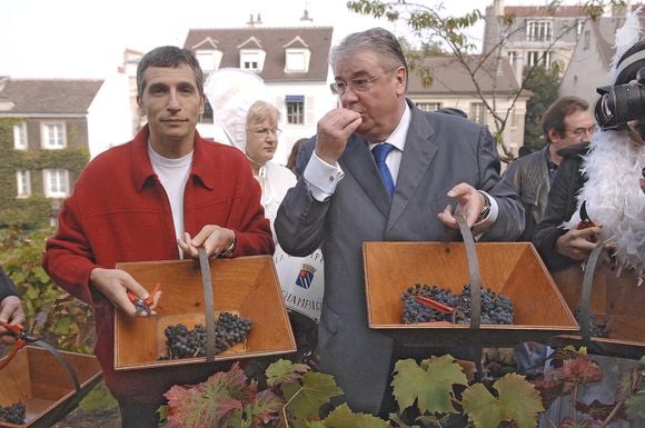 EXCLU Nagui et Mélanie Page propriétaires d'une maison d'exception : à  Montmartre, des habitants comme les autres ou presque... : Le diaporama -  Purepeople