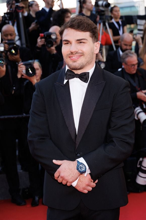 Antoine Dupont - Montée des marches du film "Dossier 137" lors du 78e Festival International du Film de Cannes, au Palais des Festivals à Cannes. Le 15 mai 2025. © Jacovides-Moreau / Bestimage