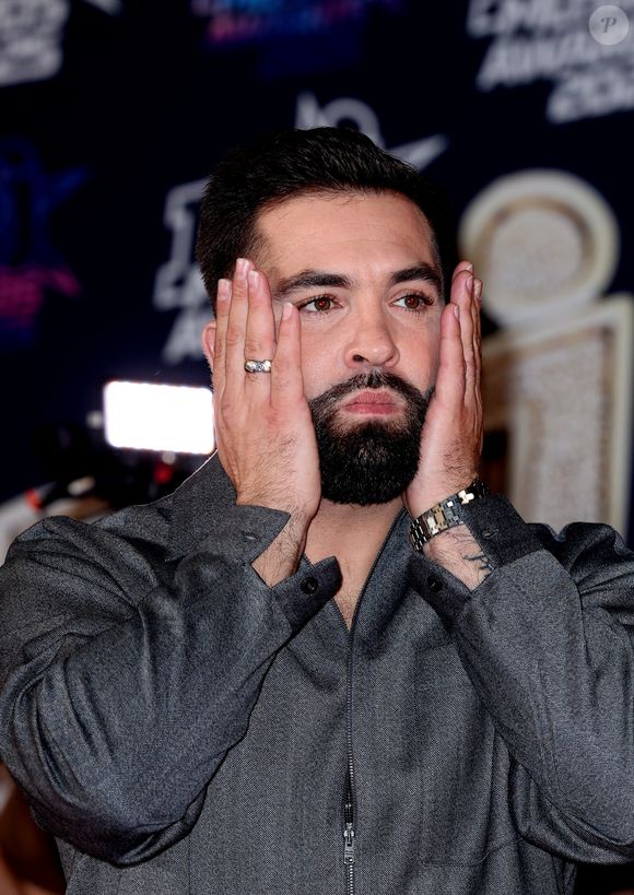 Kendji Girac au photocall de la 27ème édition des NRJ Music Awards au palais des Festivals de Cannes, France, le 31 octobre 2025. © Dominique Jacovides/Bestimage