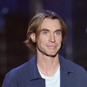 Actuellement en pleine promotion de son cinquième album "Famille", Ben Mazué a d'abord fait des études de médecine avant de se lancer dans la musique.

Exclusif - Ben Mazué - Enregistrement de l'émission "La fête de la Chanson française" à Paris, diffusée le 29 novembre sur France 2. 
© Cyril Moreau-Veeren / Bestimage