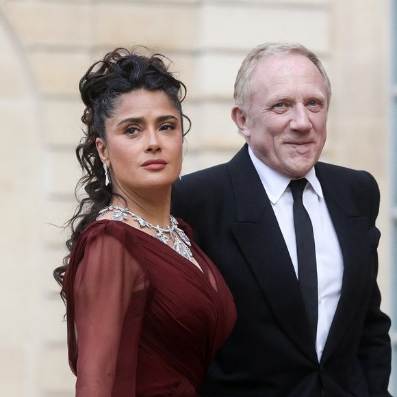L'actrice américano-mexicaine Salma Hayek et Francois-Henri Pinault, homme d'affaires français - Arrivée des invités au dîner d'Etat en l'honneur du président chinois Xi Jinping et de sa femme la Première Dame Peng Liyuan au palais présidentiel de l'Elysée à Paris, France, le 6 mai 2024. © Stéphane Lemouton / Bestimage